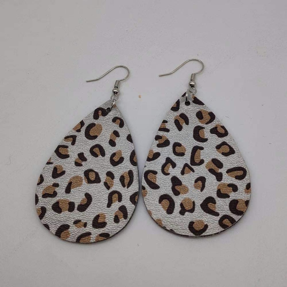 New Leopard Leather Leaf Teardrop Earrings
